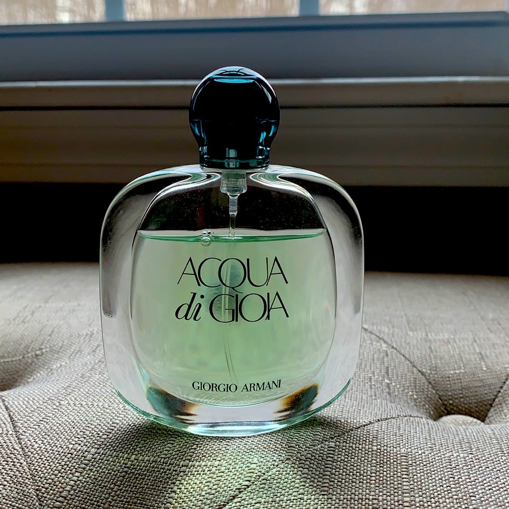 Women’s ACQUA DI GIOIA by Giorgio Armani perfume. 1.7 fl oz Eau de Parfum.
